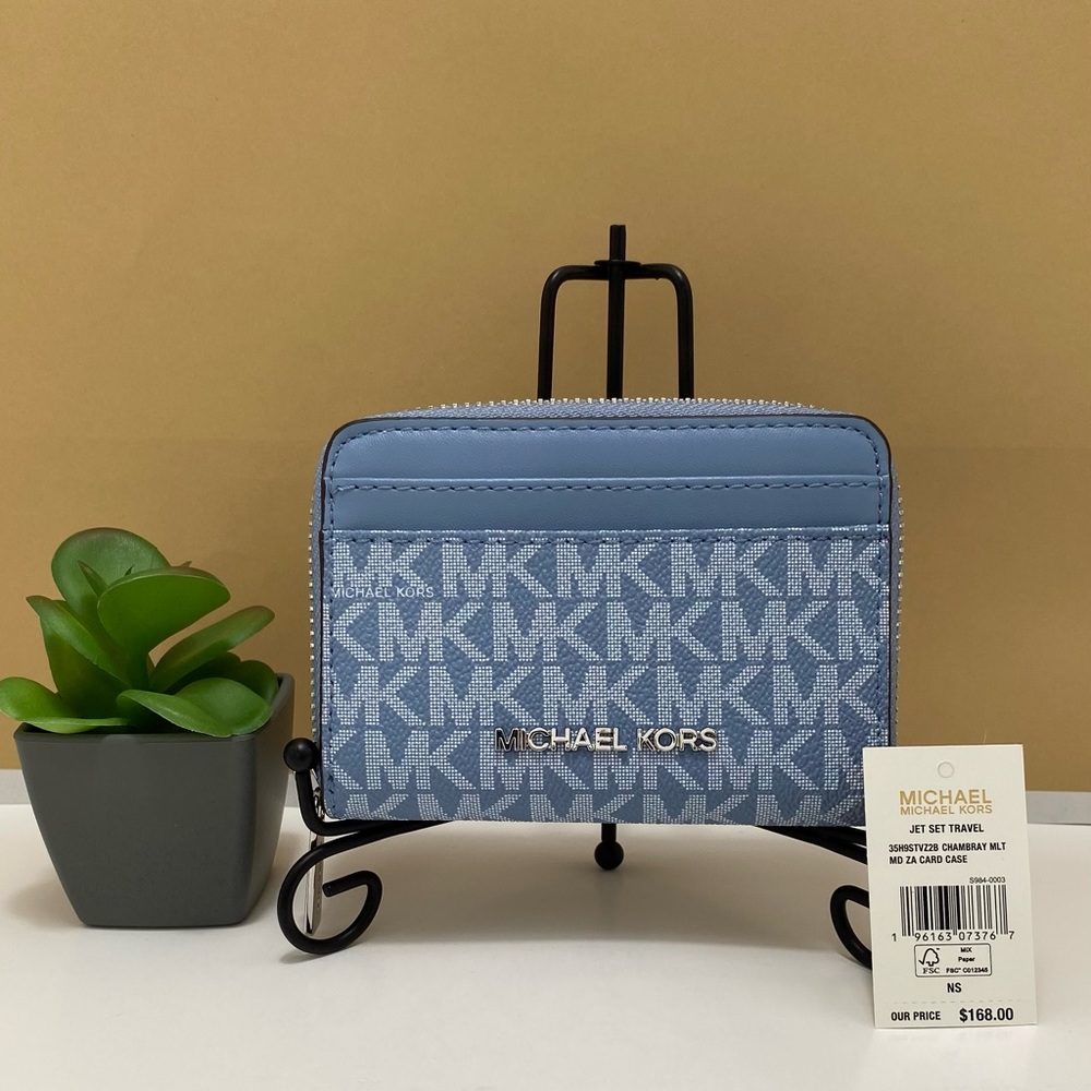 Michael kors card holder